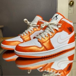 Womens jordan 1 Mid Se ‘Electric Orange’